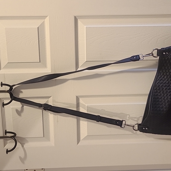 Chinese Laundry Convertible Purse - Picture 2 of 7